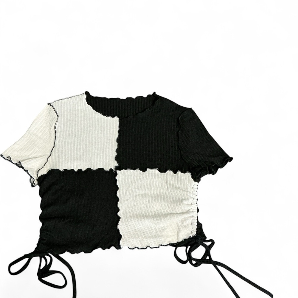 SHEIN Black and White Patchwork Crop Top